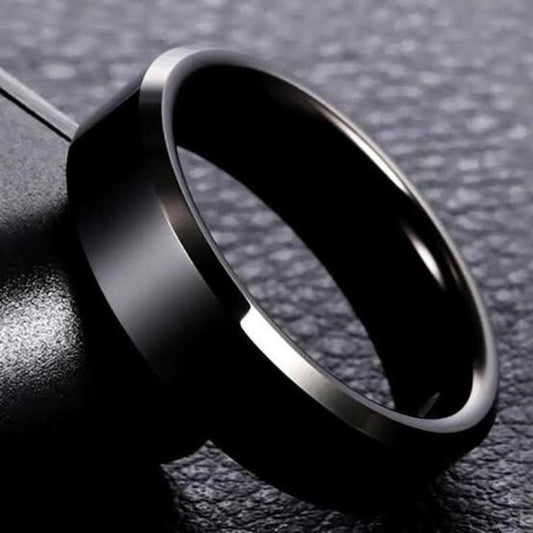 black ring